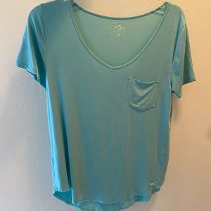 Hollister Blue T-shirt. M